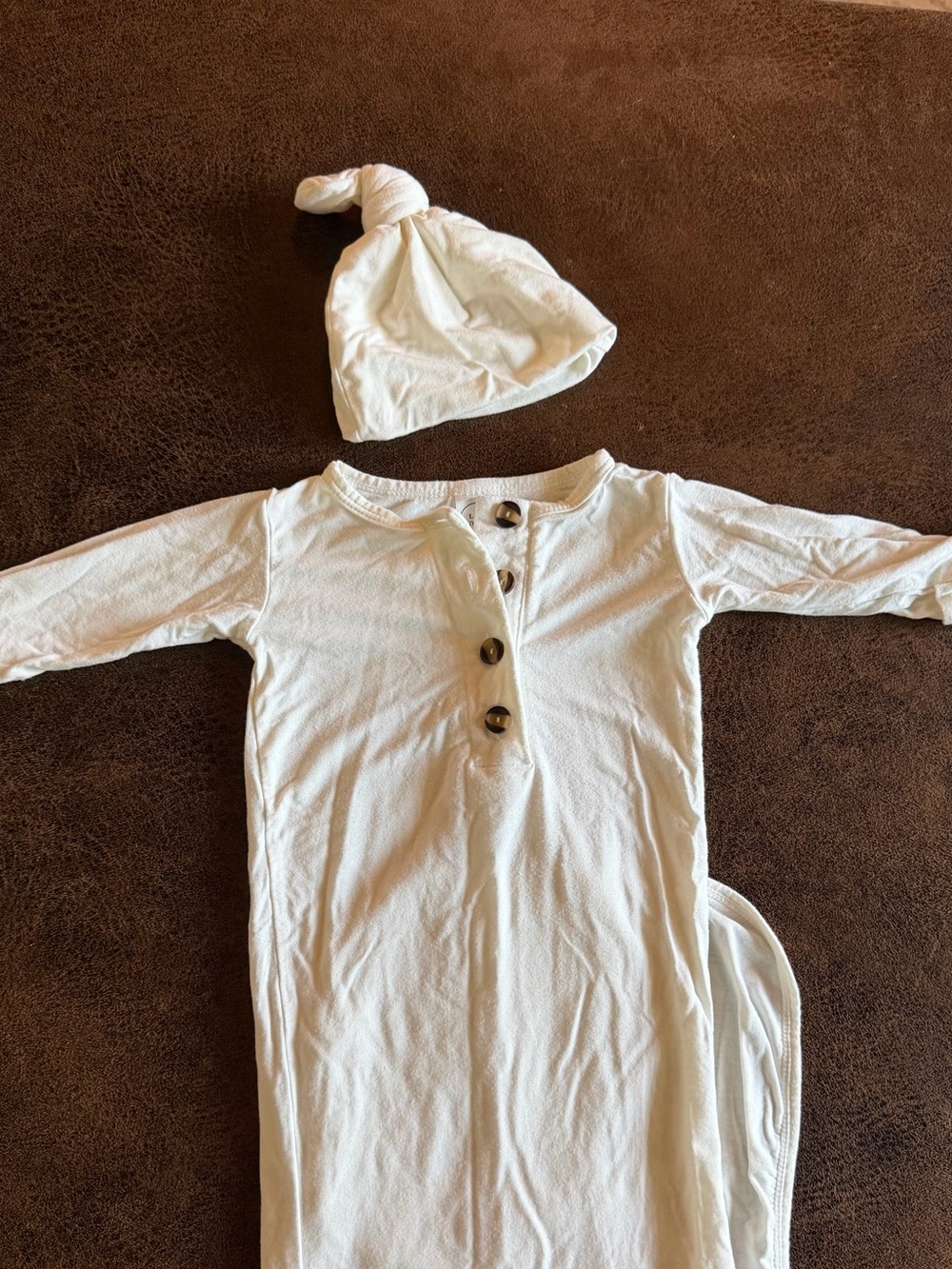 Lou Lou and Company Knotted Gown & Matching Hat Set - White